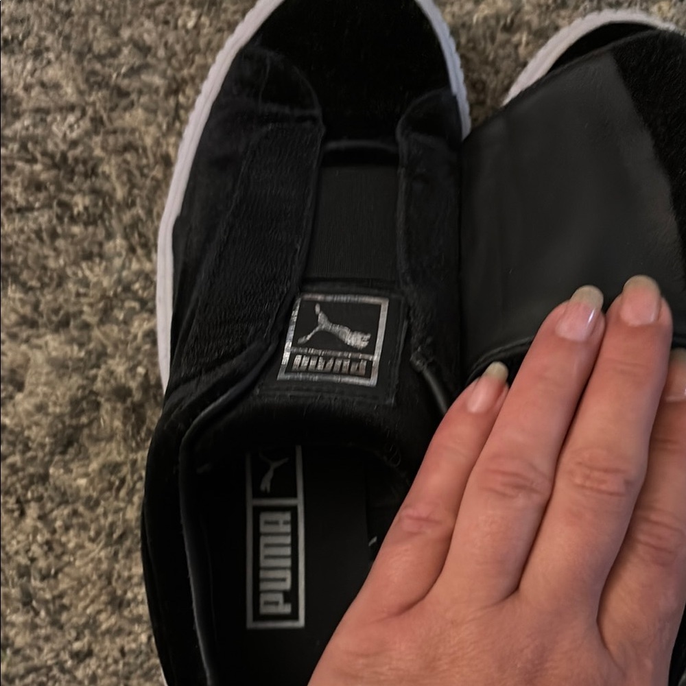 Puma Black Slip-On Sneakers Casual Comfort - Picture 2 of 6